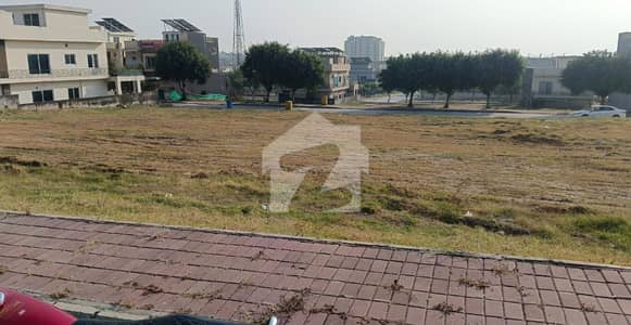 بحریہ ٹاؤن فیز 8 ۔ بلاک ای بحریہ ٹاؤن فیز 8,بحریہ ٹاؤن راولپنڈی,راولپنڈی میں 10 مرلہ رہائشی پلاٹ 1.15 کروڑ میں برائے فروخت۔ بحریہ ٹاؤن فیز 8 ۔ بلاک ای بحریہ ٹاؤن فیز 8,بحریہ ٹاؤن راولپنڈی,راولپنڈی میں 10 مرلہ رہائشی پلاٹ 1.15 کروڑ میں برائے فروخت۔