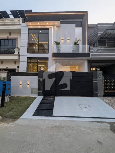 5 Marla Brand New And Luxury House For Sale In Bahria Town Lahore