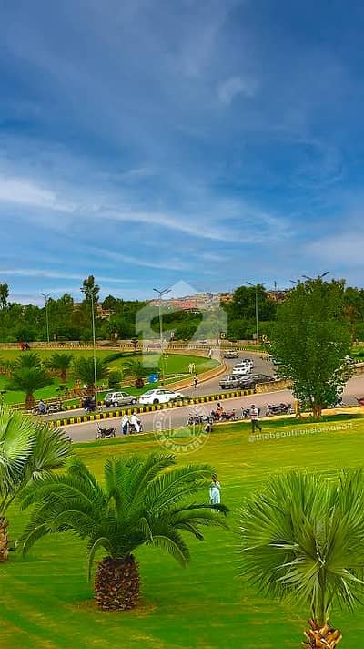 B Block Gulberg Green 5 Marla Develop Plots Available For easy installment plan