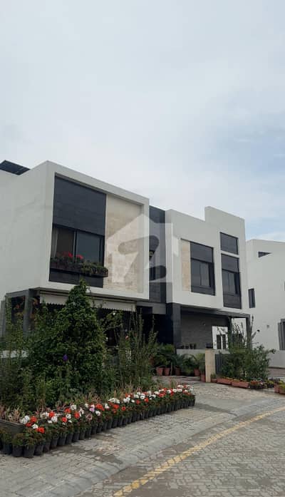 10 Marla Luxury &Premium Villa In Eighteen Islamabad Available For Sale