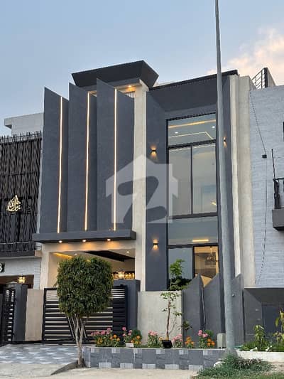 Ultra Modern Brand New House Ultra Modern Brand New House