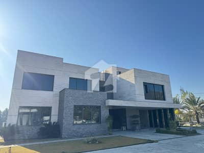 1 Kanal Premium Luxury Golf Facing Villa For Sale In Eighteen