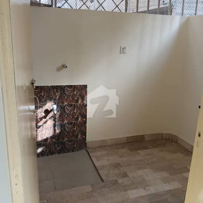 2 Bed Lounge 3 Side Corner Ground Floor Renovated Flat For Sale