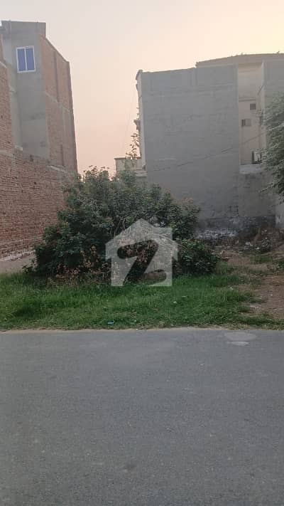 گلشن مدینہ فیز 1 گلشنِ مدینہ,فیصل آباد میں 7 مرلہ رہائشی پلاٹ 1.19 کروڑ میں برائے فروخت۔ گلشن مدینہ فیز 1 گلشنِ مدینہ,فیصل آباد میں 7 مرلہ رہائشی پلاٹ 1.19 کروڑ میں برائے فروخت۔
