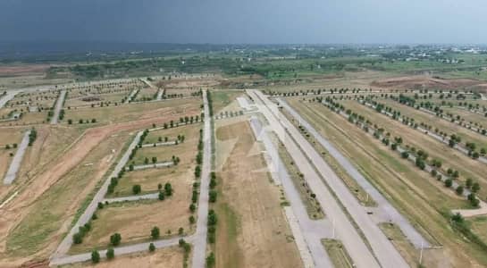 DHA Phase 07 Islamabad Develop Plot Available For Sale All Dues Clear With Possion Construction Letter For More Details Plzz Call Or Whatsapp
