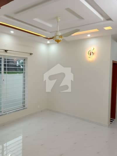 Reserve A Centrally Located Flat In G-11/3