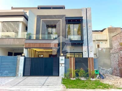 رائل آرچرڈ - بلاک ایف رائل آرچرڈ,ملتان پبلک سکول روڈ,ملتان میں 4 کمروں کا 5 مرلہ مکان 1.95 کروڑ میں برائے فروخت۔ رائل آرچرڈ - بلاک ایف رائل آرچرڈ,ملتان پبلک سکول روڈ,ملتان میں 4 کمروں کا 5 مرلہ مکان 1.95 کروڑ میں برائے فروخت۔