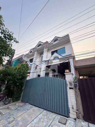 Elegant 10 Marla House with Basement
