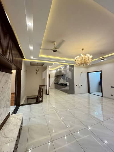 ULTRALUXE SIGNATURE LIVING: PROPER 2-UNIT 500 SQ YD BUNGALOW FOR SALE ON KHAYABAN-E-SHAHBAZ, DHA PHASE 6