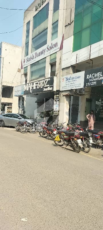 ڈی ایچ اے فیز 1 ڈیفنس (ڈی ایچ اے),لاہور میں 3 مرلہ Studio دکان 1.1 لاکھ میں کرایہ پر دستیاب ہے۔ ڈی ایچ اے فیز 1 ڈیفنس (ڈی ایچ اے),لاہور میں 3 مرلہ Studio دکان 1.1 لاکھ میں کرایہ پر دستیاب ہے۔