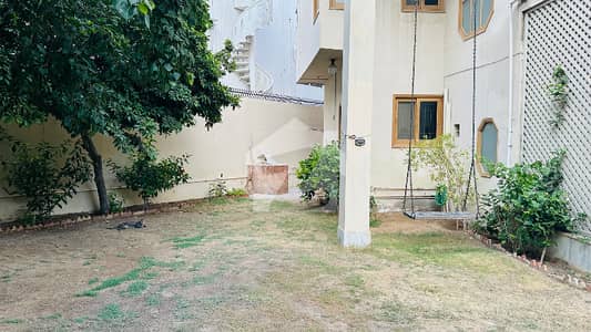 Bungalow Available For Sale in DHA Phase 7
