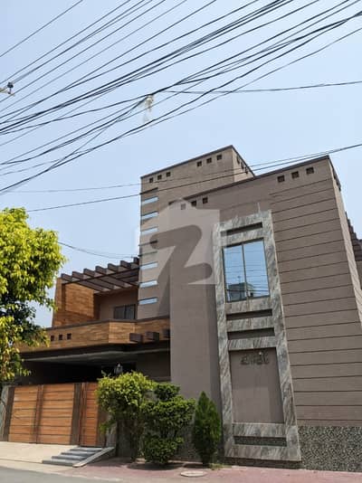 10 Marla Owner-Built House For Sale In Al Kareem Garden Phase 1, Lahore
