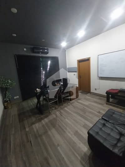 6 BED ONE KANAL HOUSE FOR RENT FOR FAMILY FOR OFFICE DOUBLE GATE