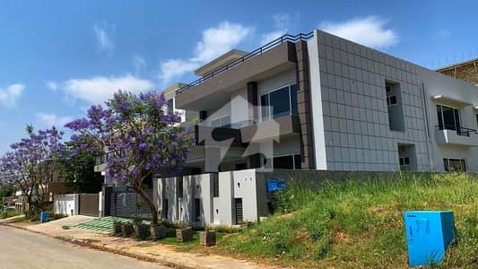 1 Kanal Brand New Designer Luxury House Available For Sale In Sector H DHA Phase 2
