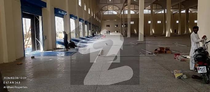 سندھ انڈسٹریل ٹریڈنگ اسٹی - ایس آئی ٹی ای کراچی میں 6 کنال Studio گودام 16.5 لاکھ میں کرایہ پر دستیاب ہے۔