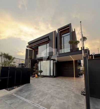 DHA Phase 7 House Sized 10 Marla Is Available