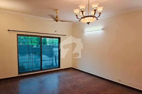 01-Kanal 4-Bedroom'S Luxury House Available For Rent With 10Kv Soler System Installed. . . Best For Multinational Company & Guest House.