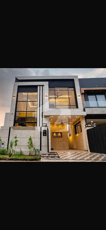 5MARLA BRAND NEW HOUSE FOR SALE IN DHA