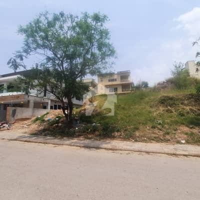 ڈی ایچ اے ڈیفینس فیز 2 ڈی ایچ اے ڈیفینس,اسلام آباد میں 1 کنال رہائشی پلاٹ 4.05 کروڑ میں برائے فروخت۔