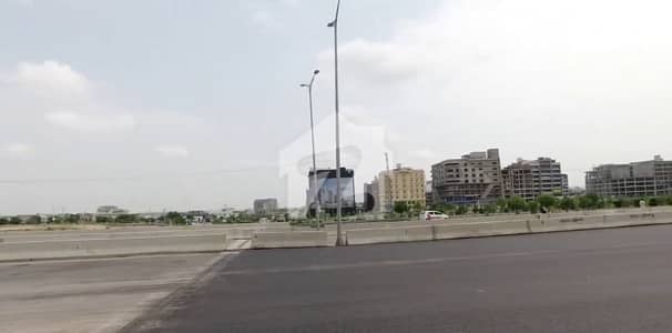 ٹاپ سٹی 1 - بلاک ڈی ٹاپ سٹی 1,اسلام آباد میں 10 مرلہ رہائشی پلاٹ 1.7 کروڑ میں برائے فروخت۔