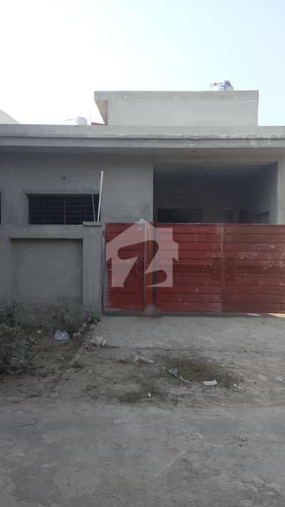 سینٹرل پارک ہاؤسنگ سکیم لاہور میں 1 کمرے کا 6 مرلہ مکان 1.1 کروڑ میں برائے فروخت۔