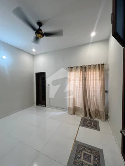 10 Marla Used House Available For Sale