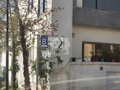 Street 30/1 Best Location Plot Available