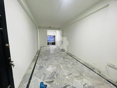 ایف ۔ 11 اسلام آباد میں 2 مرلہ Studio دفتر 85.0 ہزار میں کرایہ پر دستیاب ہے۔