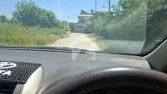 تورو روڈ مردان میں 10 مرلہ رہائشی پلاٹ 30.0 لاکھ میں برائے فروخت۔