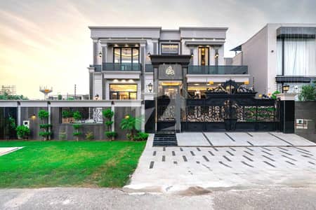 1 Kanal Top Quality Build Luxurious Beautiful Classic Design Villa With Basement For Sale In DHA Lahore Phase 8 Prime Location