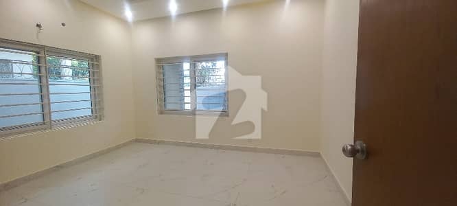ایف ۔ 8 اسلام آباد میں 4 کمروں کا 1 کنال مکان 6.5 لاکھ میں کرایہ پر دستیاب ہے۔