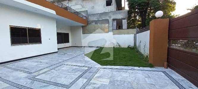 Fully Renovated House Available For Rent Fully Renovated House Available For Rent