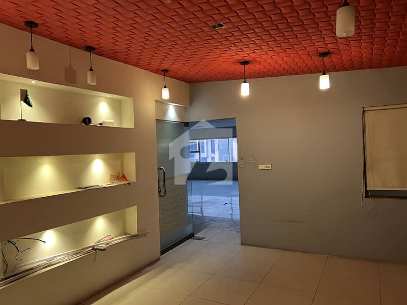 Lavish office available in kohinoor Lavish office available in kohinoor