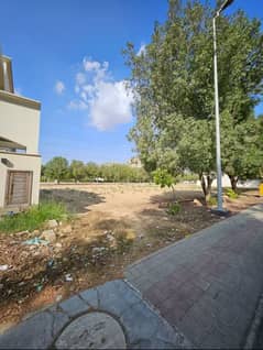 Park Facing 272 Sq Yards Precinct 1 Near Main Entrance of Bahria Town (Plot FOR SALE)