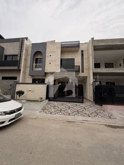 Beautiful Luxury Modern Living House