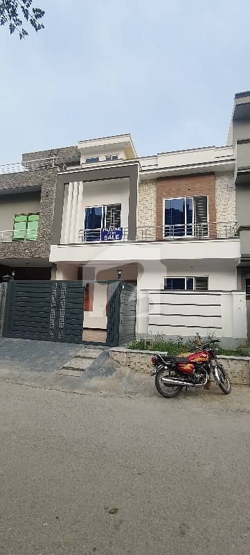 جی ۔ 13/1 جی ۔ 13,اسلام آباد میں 4 کمروں کا 4 مرلہ مکان 4.0 کروڑ میں برائے فروخت۔