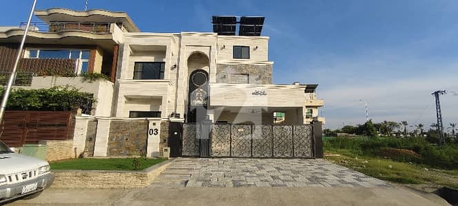 40x80 Super Luxury House For Sale G-13/1 Islamabad