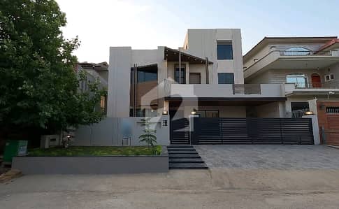 Best Options For Corner House Is Available For sale In G-13/2 Best Options For Corner House Is Available For sale In G-13/2