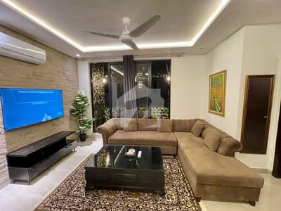 Fully Furnished 1 Bedroom Apartment For Rent In   Zameen Aurum Gulberg Lahore