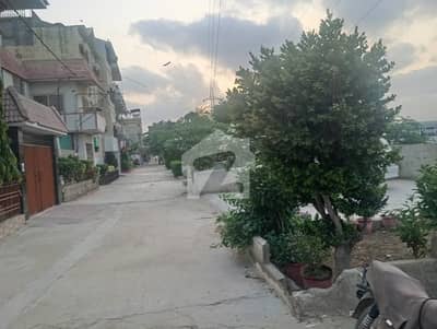 HOUSE AVAILABLE FOR SALE ( GULSHAN E JAMI GREEN BELT BEST LOCATION FOR BALLROOM) HOUSE AVAILABLE FOR SALE ( GULSHAN E JAMI GREEN BELT BEST LOCATION FOR BALLROOM)