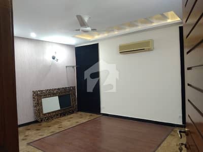ای ۔ 11 اسلام آباد میں 9 کمروں کا 1 کنال مکان 13.0 کروڑ میں برائے فروخت۔