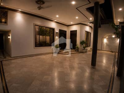 Tremendous Location 10 Marla House For Sale Hashmi Garden Bahawalpur.