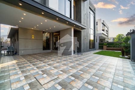 1 Kanal Upper Portion Available For Rent In DHA Phase 8 1 Kanal Upper Portion Available For Rent In DHA Phase 8