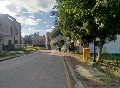 بحریہ انکلیو - سیکٹر این بحریہ انکلیو,بحریہ ٹاؤن,اسلام آباد میں 8 مرلہ رہائشی پلاٹ 1.25 کروڑ میں برائے فروخت۔ بحریہ انکلیو - سیکٹر این بحریہ انکلیو,بحریہ ٹاؤن,اسلام آباد میں 8 مرلہ رہائشی پلاٹ 1.25 کروڑ میں برائے فروخت۔