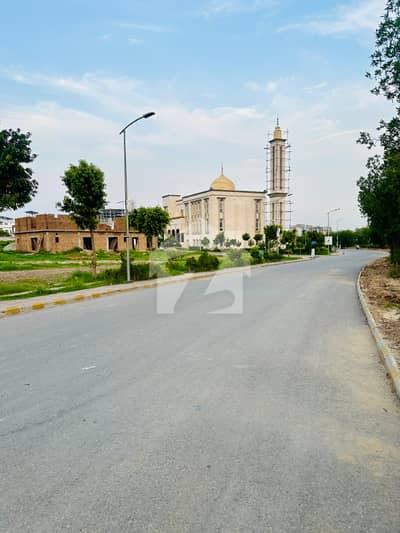 ٹاپ سٹی 1 - بلاک بی ٹاپ سٹی 1,اسلام آباد میں 1 کنال رہائشی پلاٹ 2.8 کروڑ میں برائے فروخت۔ ٹاپ سٹی 1 - بلاک بی ٹاپ سٹی 1,اسلام آباد میں 1 کنال رہائشی پلاٹ 2.8 کروڑ میں برائے فروخت۔