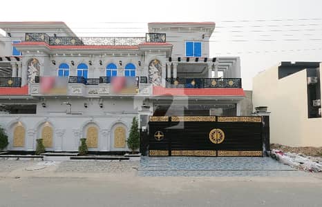 الرحمان فیز 2 - بلاک ایل الرحمان گارڈن فیز 2,الرحمان گارڈن,لاہور میں 7 کمروں کا 10 مرلہ مکان 4.75 کروڑ میں برائے فروخت۔