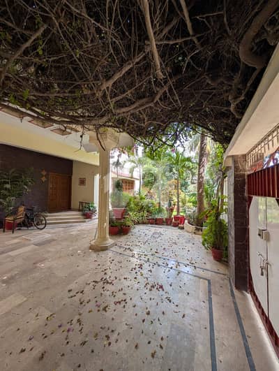 400 Sq. Yd Bungalow For Sale In Gulistan-E-Jauhar VIP Block