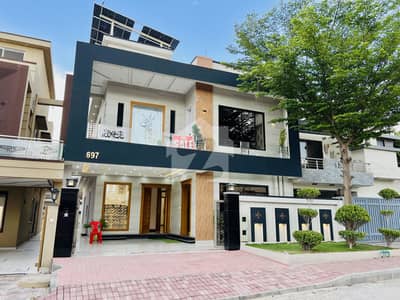 بحریہ ٹاؤن فیز 8 بحریہ ٹاؤن راولپنڈی,راولپنڈی میں 5 کمروں کا 12 مرلہ مکان 5.45 کروڑ میں برائے فروخت۔ بحریہ ٹاؤن فیز 8 بحریہ ٹاؤن راولپنڈی,راولپنڈی میں 5 کمروں کا 12 مرلہ مکان 5.45 کروڑ میں برائے فروخت۔