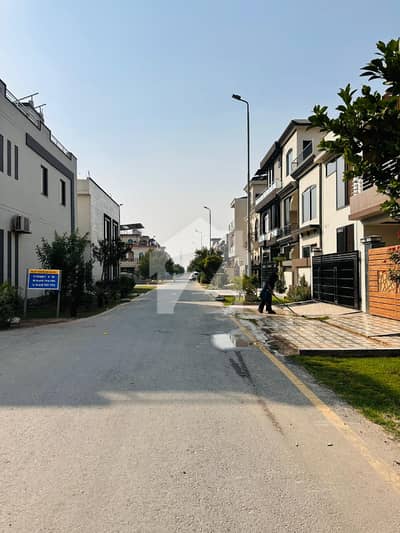 Prime 5 Marla Plot For Sale In Park View City, Lahore Prime 5 Marla Plot For Sale In Park View City, Lahore
