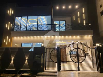 6 Marla Triple Storey Modern House Manic Block